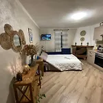 Penzion Shardana House- Free Parking La Spezia