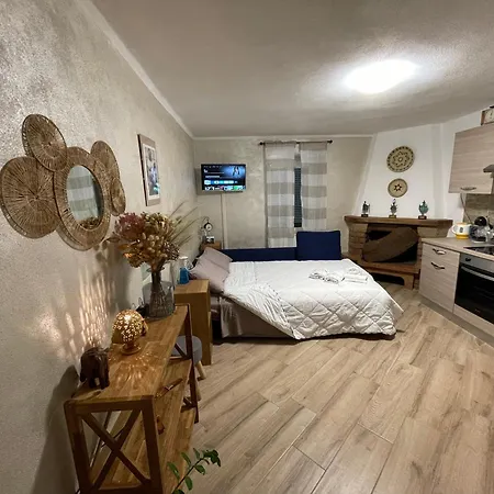 Affittacamere Shardana House- Free Parking La Spezia